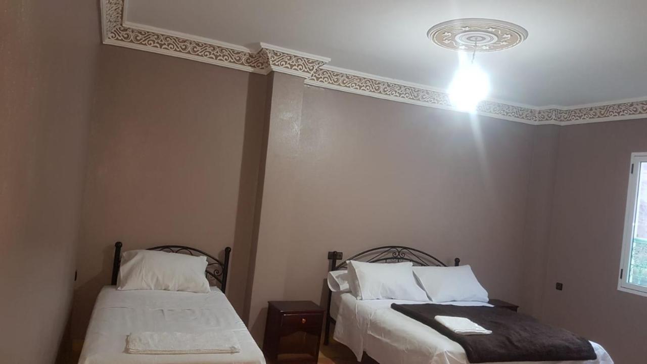 Auberge Restaurant Fatihi Freres 廷吉尔 外观 照片